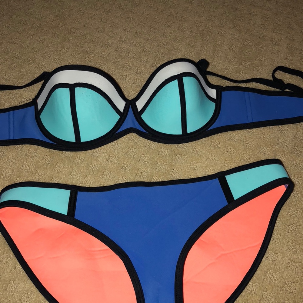 real neoprene triangl bikini